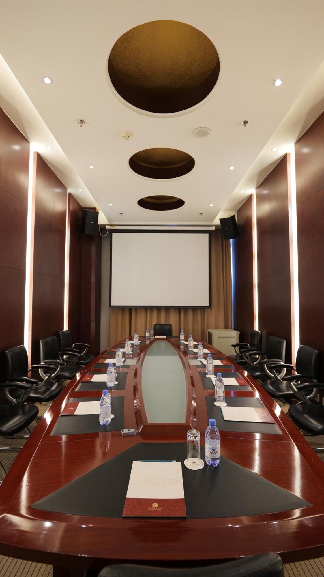 Beijing Palace Soluxe Hotel Astana Exteriér fotografie A meeting room